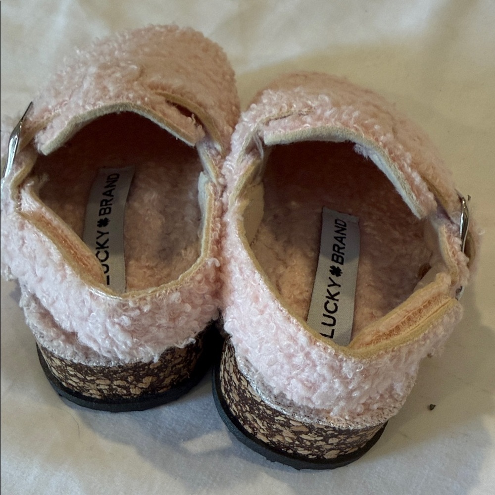 Lucky Brand Soft Pink Kids Slippers - Picture 3 of 8